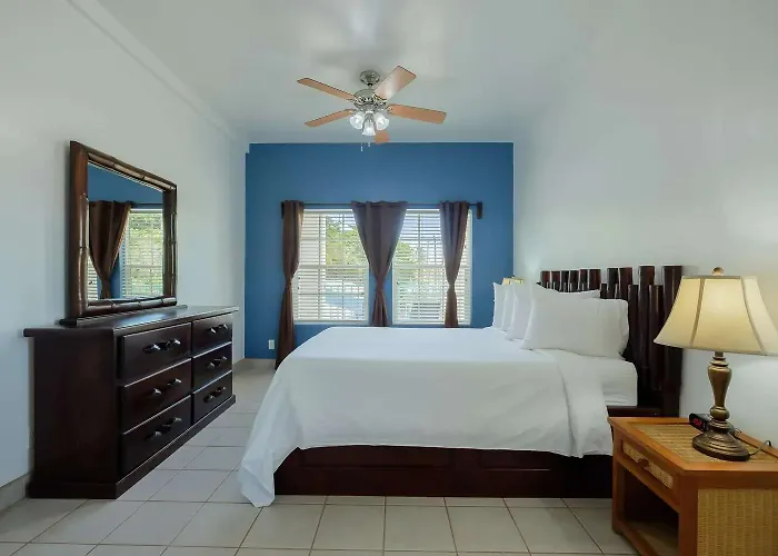 Best Western Grand Baymen Gardens