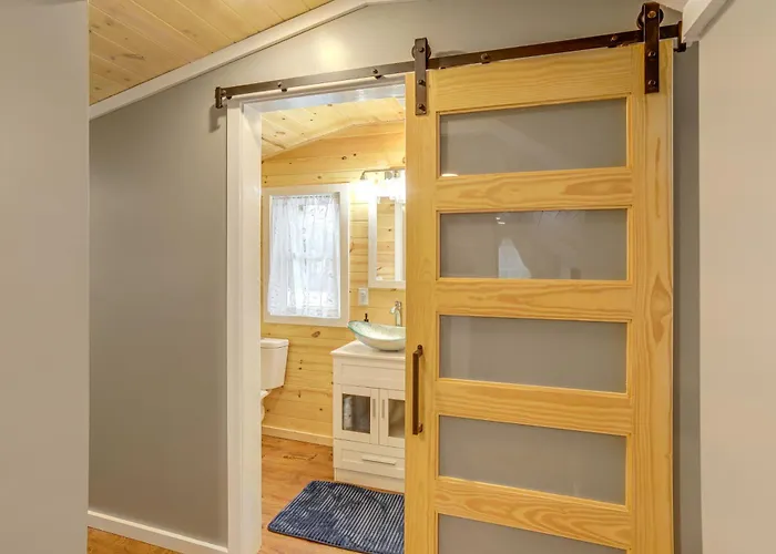 Quiet Country Studio Between Saugatuck & Holland!