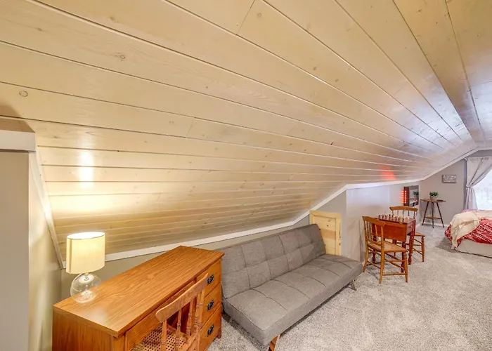 Quiet Country Studio Between Saugatuck & Holland!
