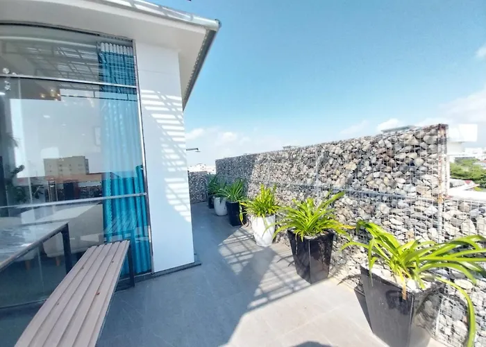 Santini Hotel