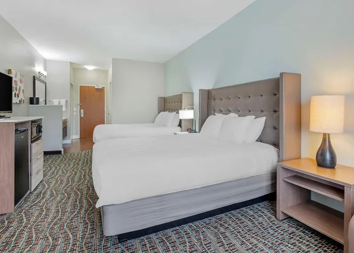 Best Western Plus Peppertree Inn At Omak