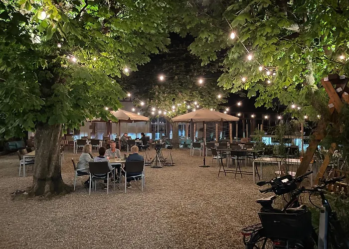Zum Rayers Cafe-Restaurant & Boutique-Hotel