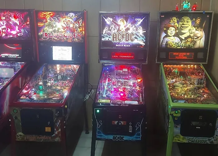 Near Frankfurt +32 Pinball, Arcade, Billiard,Dart