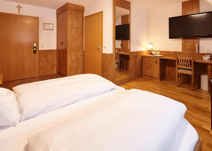 Hotel Zu Den Drei Kronen