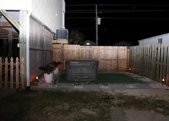 Ocean View Hot Tub Elevator 4Br 3Bath Dog Friendly
