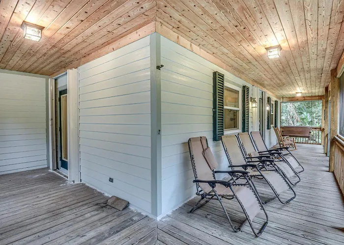 Palm Coast Vacation Rental < 1 Mi To The Beach!