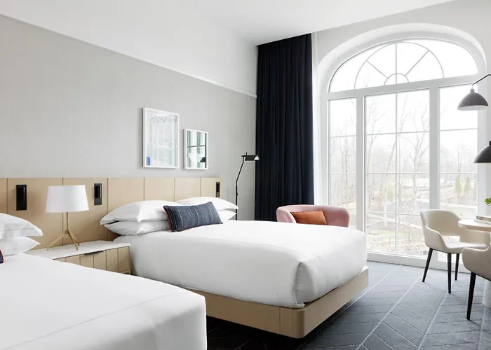 Kimpton - The Forum Hotel By Ihg