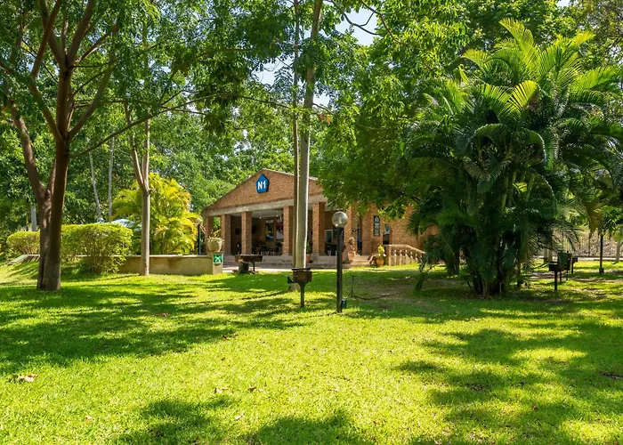 N1 Hotel & Campsite Victoria Falls