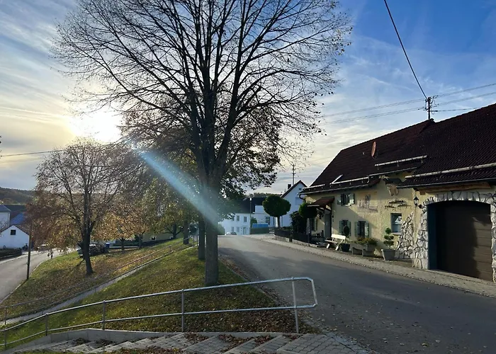 Zirben Spa - Wellness Ferienwohnung in Bayern l Altmühltal l Privater Whirlpool&Sauna l DTV 5 Sterne für Paare und Familie