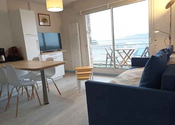 664 - Bel Appartement A Erquy, A 400M De La Plage Du Centre Offrant Une Vue En Hauteur Du Port