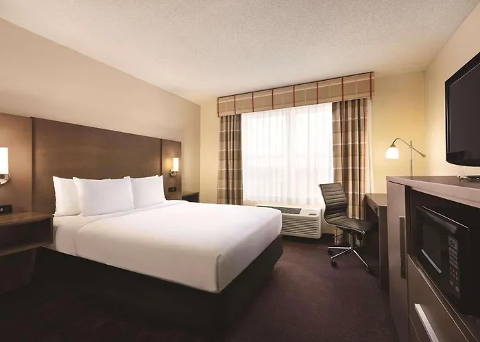Country Inn & Suites By Radisson, Forest Lake, Mn