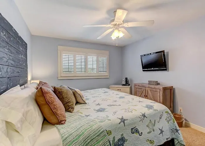 Oceanfront Retreat With A Remarkable View. New!