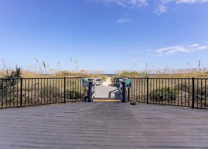 Oceanfront Retreat With A Remarkable View. New!