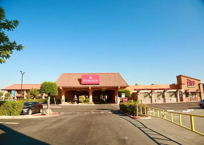 Ramada By Wyndham Fresno North