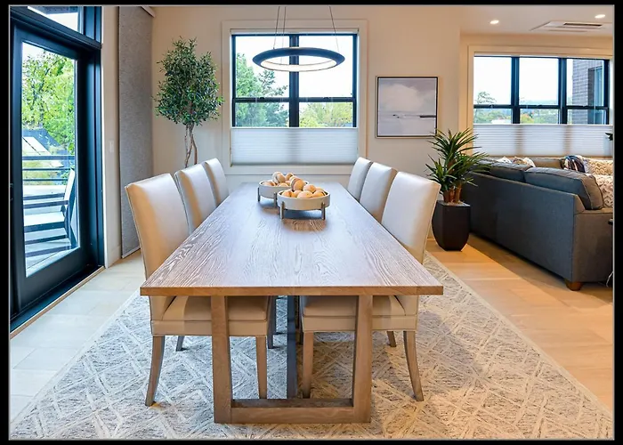 Mahar Homes - Plaza North On First
