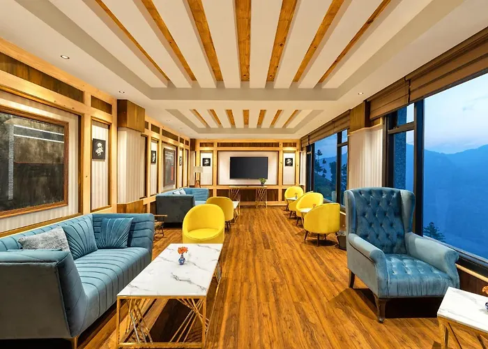 Justa Cliffend Resort & Spa, Mashobra