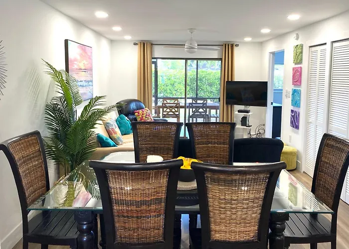 Minutes To Sanibel With Heated Pool, Tennis And Beach Gear
