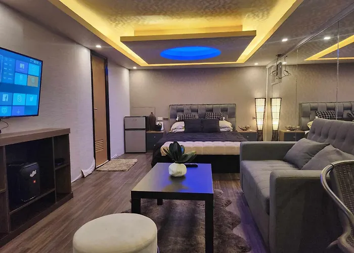 Avana Hills Boracay Liltime Deluxe Suite Balabag 