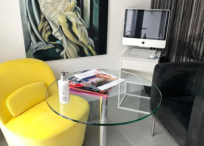 Modernes Studio Auf Der Sonnenterrasse