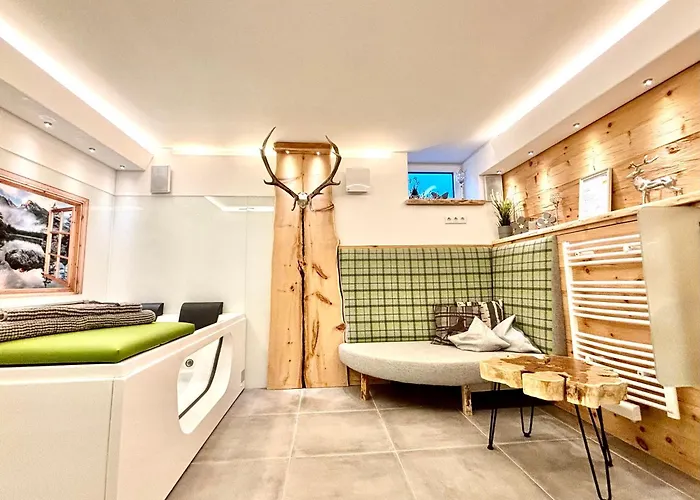 Zirben Spa - Wellness Ferienwohnung in Bayern l Altmühltal l Privater Whirlpool&Sauna l DTV 5 Sterne für Paare und Familie