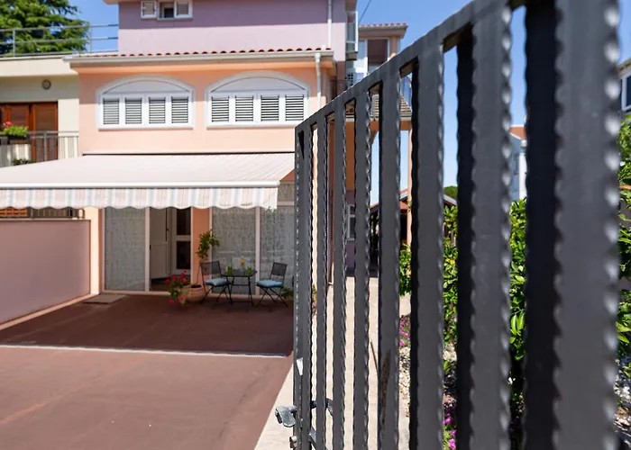 Malinsummer Apartments