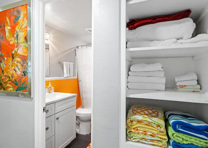 Midtown Cottage - In The Heart Of Cocoa Beach