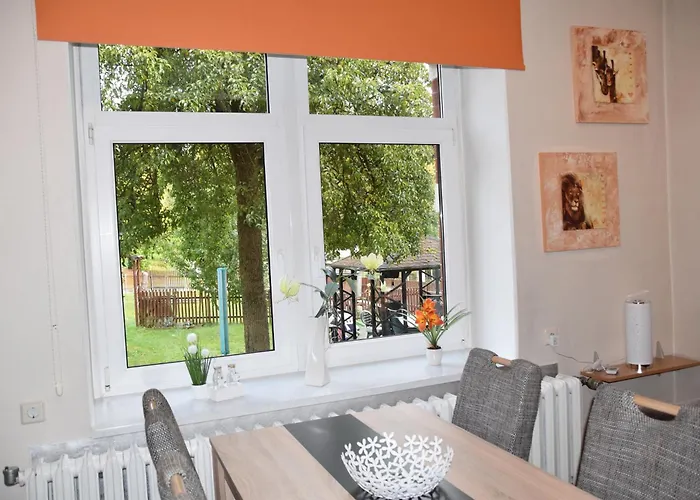 Ferienwohnung und Pension Zur Aue