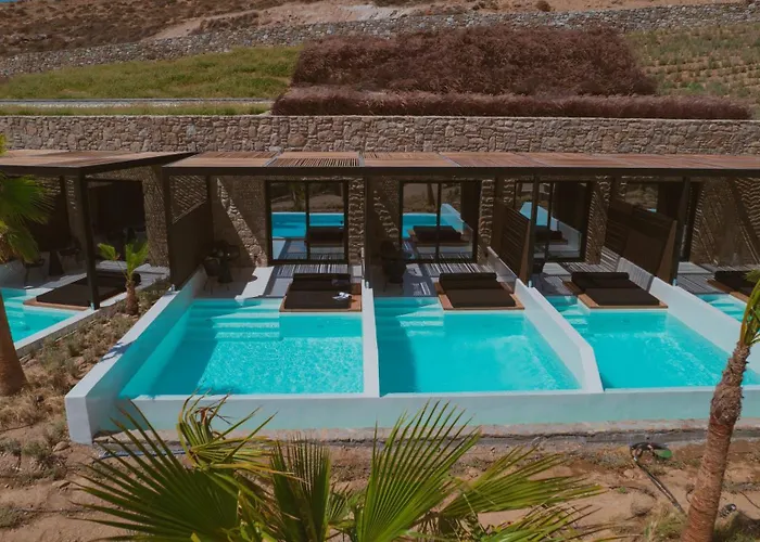 Ftelia Black Villas