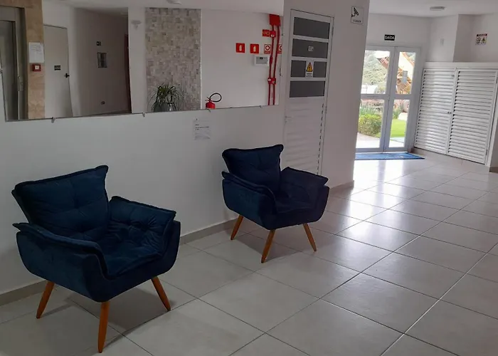 Apartamento com Garagem no Condomínio da Fé, Pertinho da Canção Nova