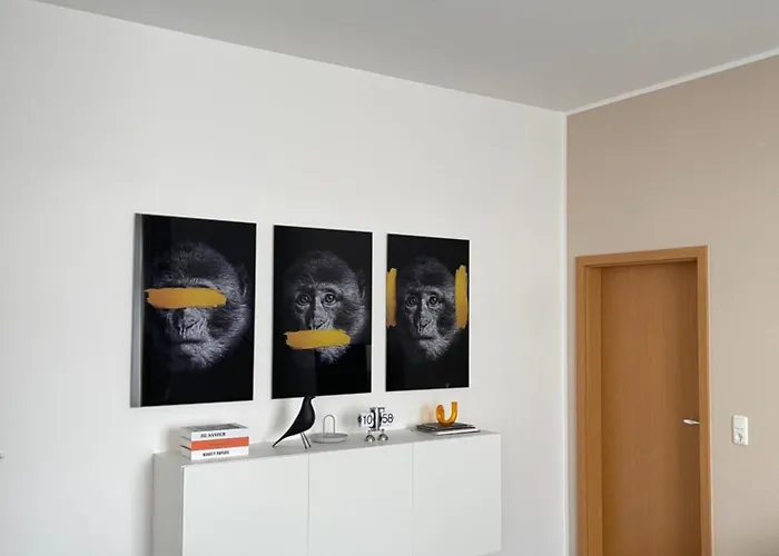Moderne und stilvolle Wohnung direkt am Teich