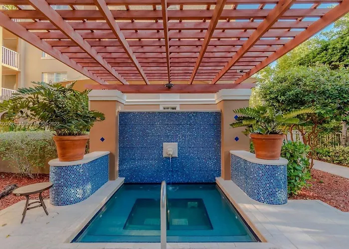 Spacious 3 Bedroom Condo In Aventura