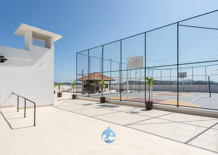 Apartamentos a150 M DA PRAIA com SACADA, WI-FI, PISCINA, PORTARIA 24h, PLAYGROUND e vaga de GARAGEM