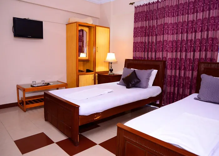 Mir Continental Hotel & Restaurant