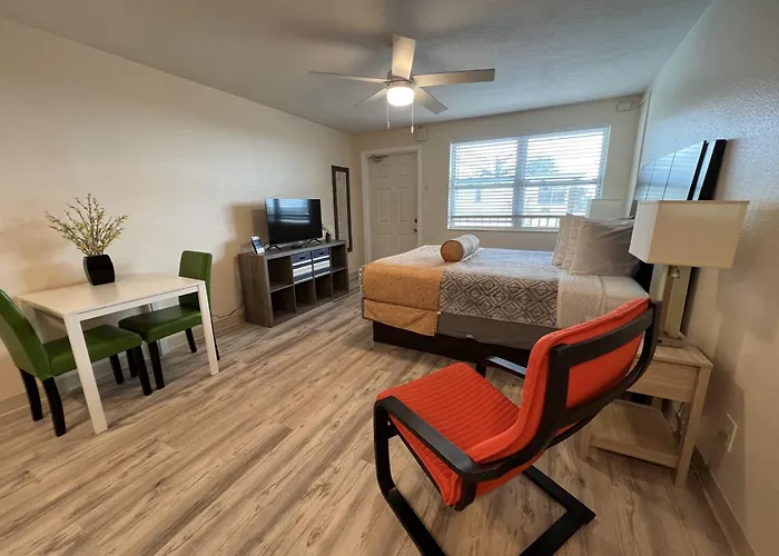 Beachside Resort Motel