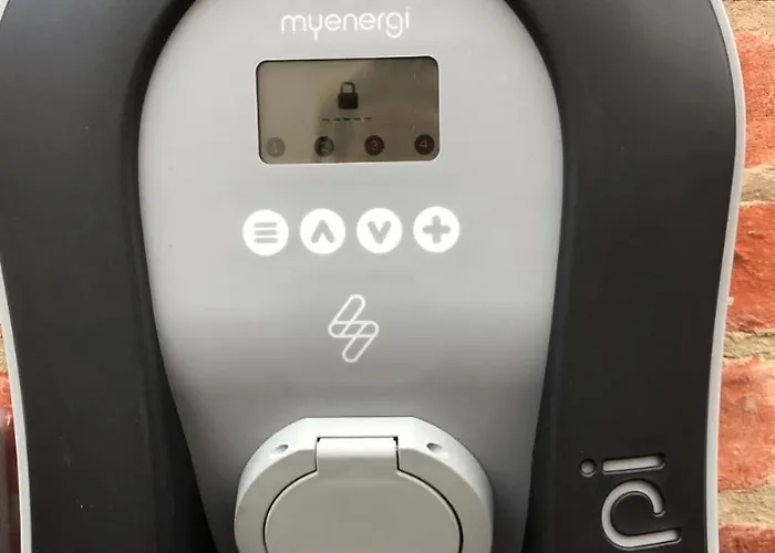 Clement House, York, Free Ev And Parking