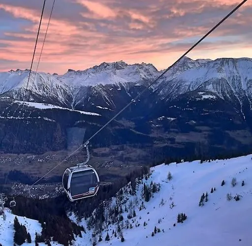 Cosy Mountain Apartment 5Min Walk From Gondola