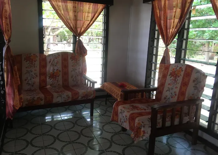 Yasawa Long Beach Hideout Resort