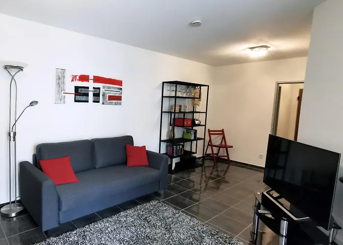 Komfortable 2-Zimmer-Ferienwohnung am Kurpark 111