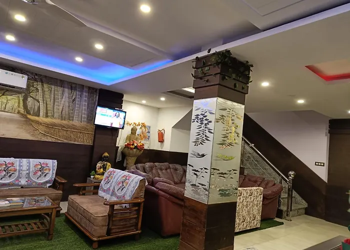 King Castle Mcleodganj-Centrally Heated And Air Cooled- Near Mall Road - Free Parking