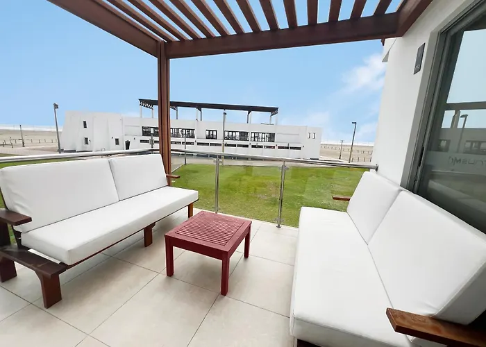 Dm Hoteles Asia
