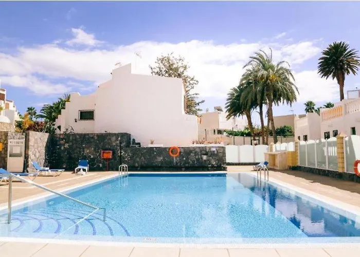 Quiet Duplex Close To The Beach