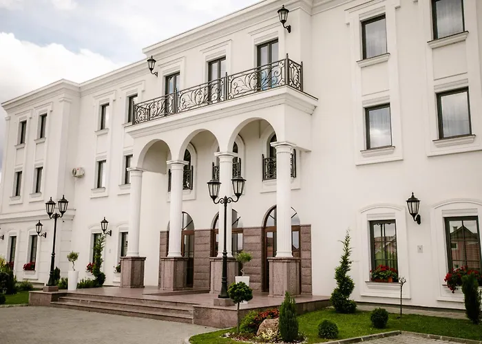 Apartments & Rooms Beli Dvor