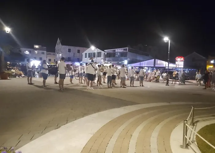 Vodice Mladen Apartman Za Familiju