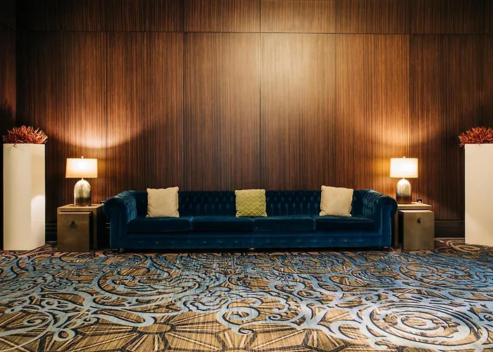 Embassy Suites Louisville Downtown