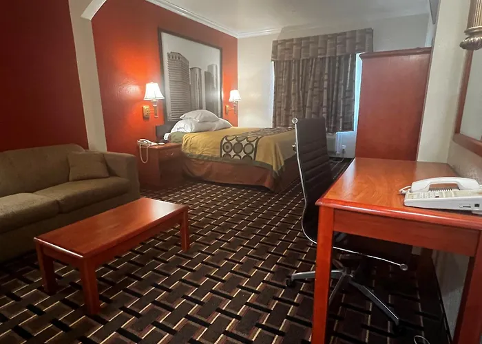 Super 8 By Wyndham Brookshire Tx