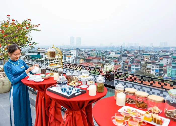 Shining Central Hotel & Spa