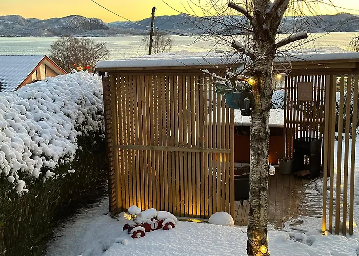 «Sea View Apartment Finnoy Island»