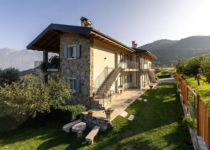 Mos Country House