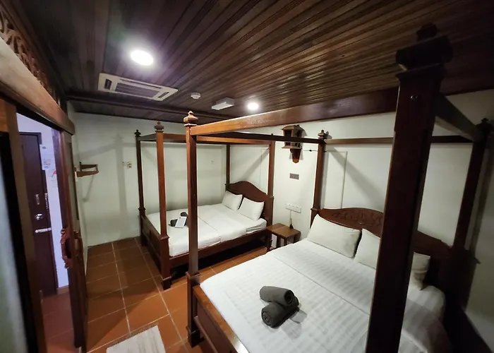 Uptown Eco Hotel