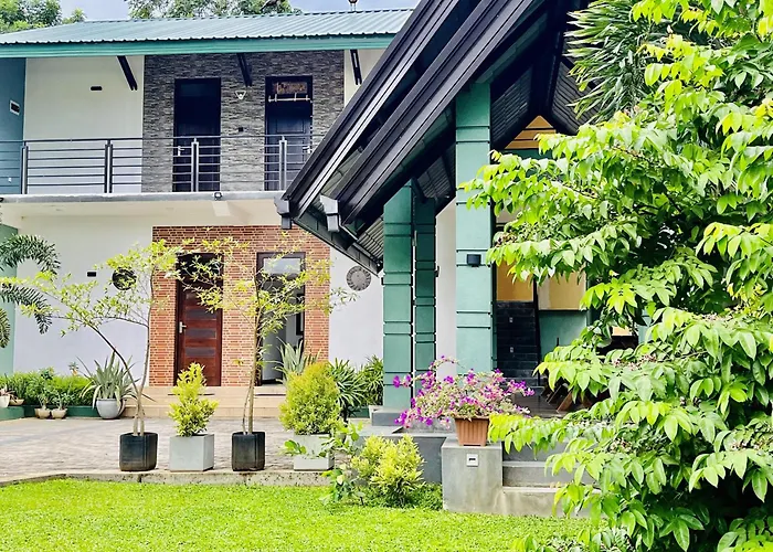 Aura Villa